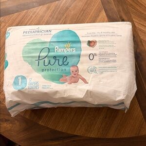 Pampers Pure Protection Diapers - White and Teal size 1